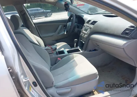 2011 Toyota Camry Le z USA, uszkodzony, nr VIN 4T1BF3EK8BU232338